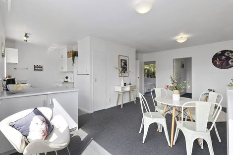 Photo of property in 3a Oldham Way, Crofton Downs, Wellington, 6035