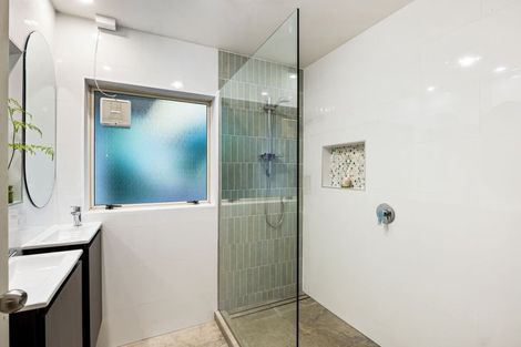 Photo of property in 24b View Road, Shelly Park, Auckland, 2014