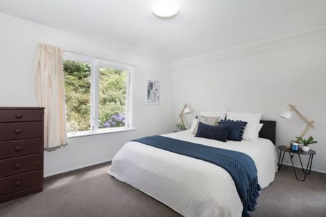 Photo of property in 34 Lyndhurst Road, Tawa, Wellington, 5028