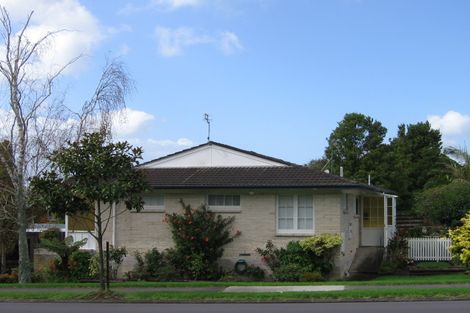 Photo of property in 1/25 Glenmore Road, Sunnyhills, Auckland, 2010
