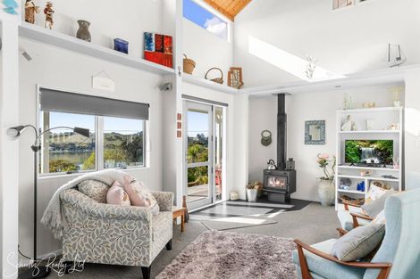 Photo of property in 12 Cliff Street, Pahi, Paparoa, 0571