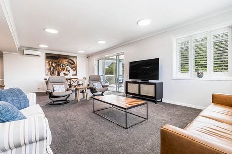 Photo of property in 74 Eaves Bush Parade, Orewa, 0931