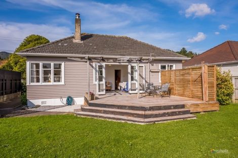 Photo of property in 65 Naenae Road, Naenae, Lower Hutt, 5011