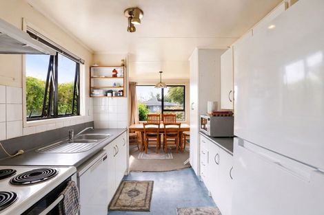 Photo of property in 6 Luke Place, Fairy Springs, Rotorua, 3015