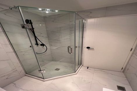 Photo of property in 8/13 Grove Lane, Pakuranga, Auckland, 2010