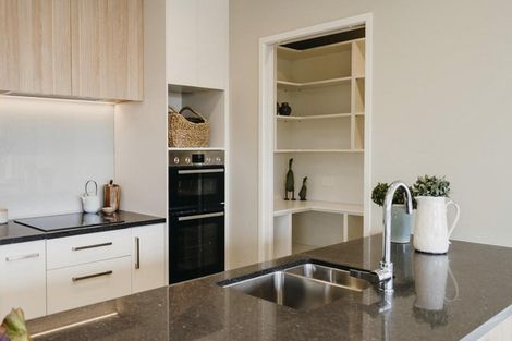 Photo of property in 15 Manatika Road, Karaka, 2124