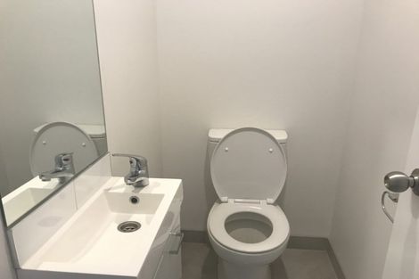 Photo of property in 2/113 Knighton Road, Hillcrest, Hamilton, 3216