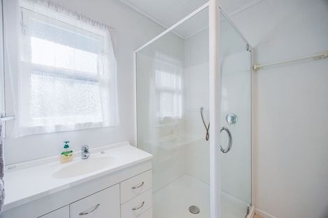 Photo of property in 116 Kervil Avenue, Te Atatu Peninsula, Auckland, 0610