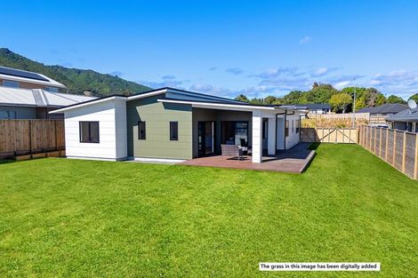 Photo of property in 166 Karuhiruhi Street, Waikanae, 5036