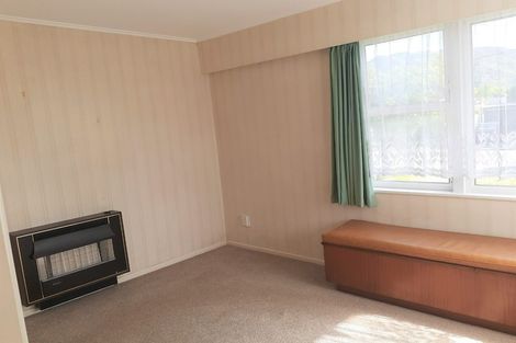Photo of property in 25 Porutu Street, Fairfield, Lower Hutt, 5011