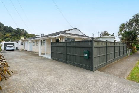 Photo of property in 4 Tyndall Street, Waiwhetu, Lower Hutt, 5010