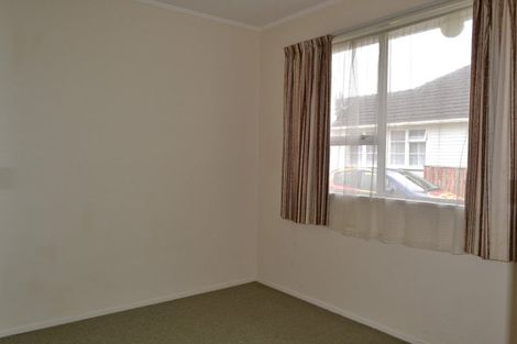 Photo of property in 39 Saint Annes Street, Levin, 5510