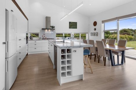 Photo of property in 4 Cornerstone Place, Te Kamo, Kamo, 0185