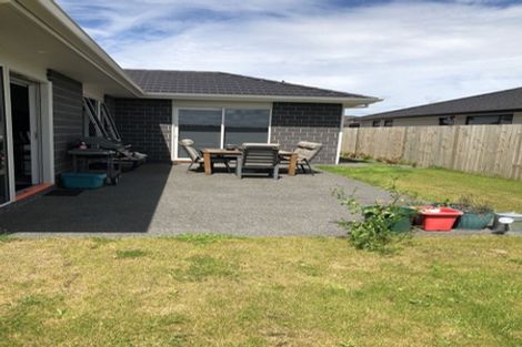 Photo of property in 8 Helen June Avenue, Flagstaff, Hamilton, 3210