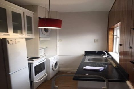 Photo of property in San Marino Apartments, 4/4 Oak Park Avenue, Te Aro, Wellington, 6011