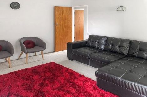 Photo of property in 3/133 Shakespeare Road, Milford, Auckland, 0620