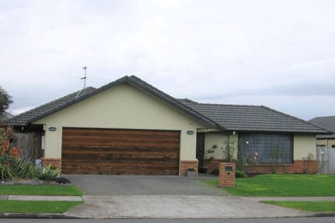 Photo of property in 219 Kilkenny Drive, East Tamaki Heights, Auckland, 2016