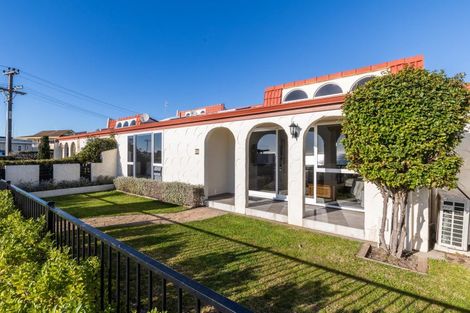 Photo of property in 24 Charles Street, Westshore, Napier, 4110