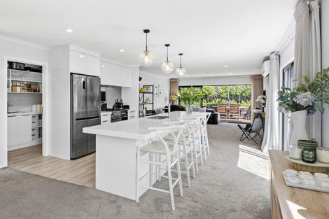 Photo of property in 53 Mount Nicholas Avenue, Wanaka, 9305