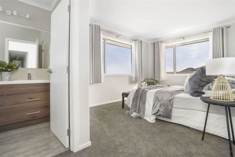 Photo of property in 6 Dulverton Rise, Flagstaff, Hamilton, 3210