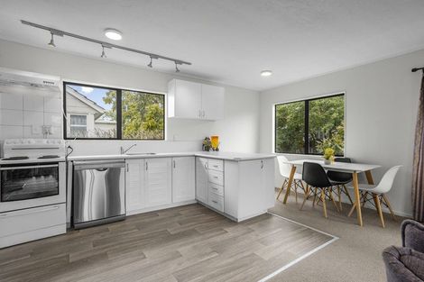 Photo of property in 2/1159 High Street, Taita, Lower Hutt, 5011