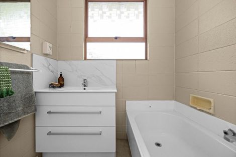 Photo of property in 27 Coventry Avenue, Tamatea, Napier, 4112