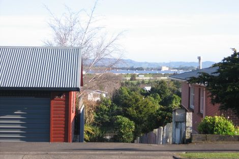 Photo of property in 82 Forest Lake Road, Forest Lake, Hamilton, 3200