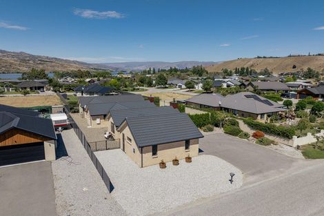 Photo of property in 12 Ethereal Crescent, Mount Pisa, Cromwell, 9383