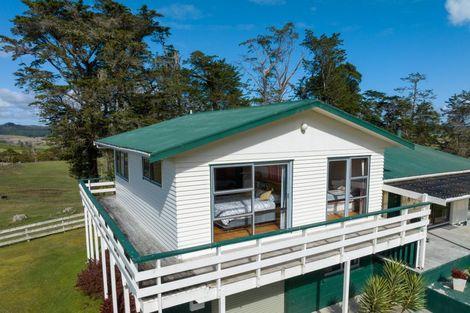 Photo of property in 1 Domain Road, Kawakawa, 0210