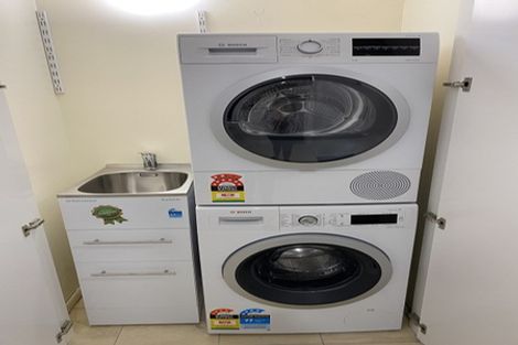 Photo of property in 13/22 Oriental Terrace, Oriental Bay, Wellington, 6011