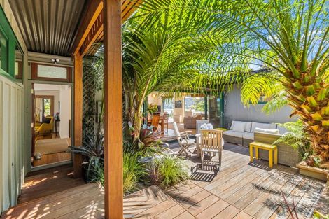 Photo of property in 33 Tawa Street, Oneroa, Waiheke Island, 1081