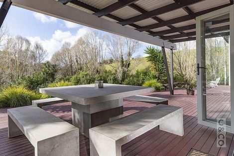 Photo of property in 8 Pineview Lane, Helensville, 0875