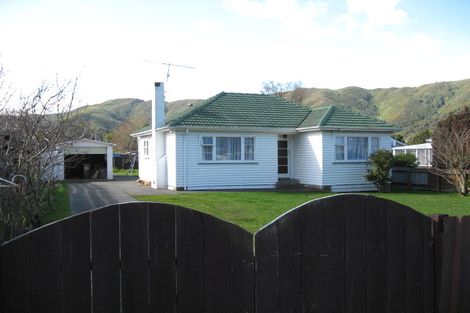 Photo of property in 104 Wellington Road, Wainuiomata, Lower Hutt, 5014