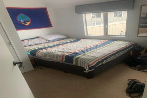 Photo of property in 3/131 Queens Drive, Lyall Bay, Wellington, 6022