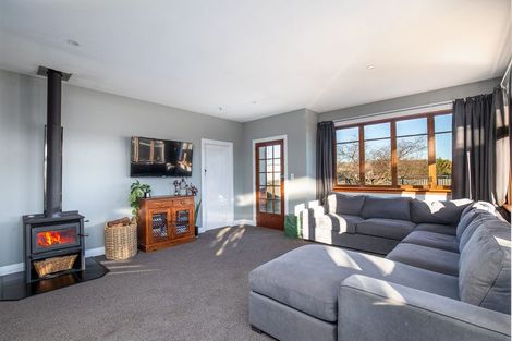 Photo of property in 1 Plunket Street, Omakau, 9376