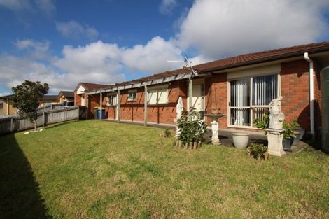 Photo of property in 12b Patrice Place, Massey, Auckland, 0614