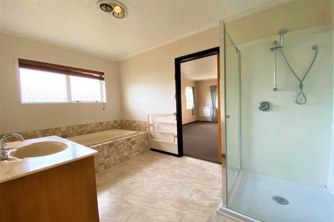 Photo of property in 26 Mark Place, Lynmore, Rotorua, 3010