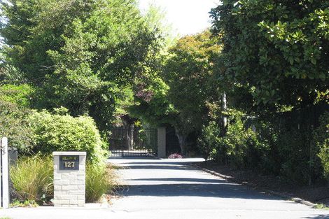 Photo of property in 127 Memorial Avenue, Burnside, Christchurch, 8053