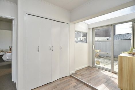 Photo of property in 2/10 Lane Street, Woolston, Christchurch, 8023