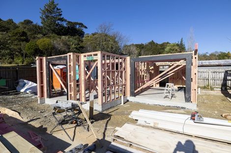 Photo of property in 105 Main Road, Wainuiomata, Lower Hutt, 5014