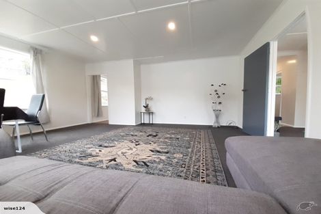 Photo of property in 39 Cardiff Crescent, Cannons Creek, Porirua, 5024