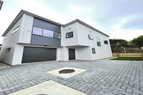 Photo of property in 14d Clairville Crescent, Wai O Taiki Bay, Auckland, 1072