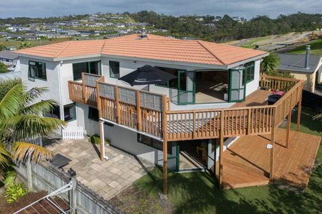 Photo of property in 2/603 Whangaparaoa Road, Stanmore Bay, Whangaparaoa, 0932