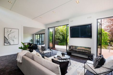 Photo of property in 27a Phoenix Avenue, Hokowhitu, Palmerston North, 4410