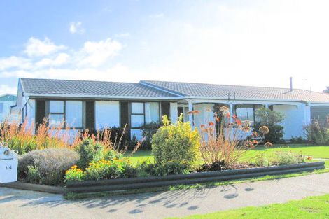 Photo of property in 16 Virginia Crescent, Feilding, 4702