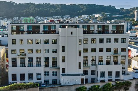 Photo of property in Augusta Apartments, 27/254 Willis Street, Te Aro, Wellington, 6011