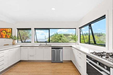 Photo of property in 51 Buckleton Road, Tawharanui Peninsula, Matakana, 0986