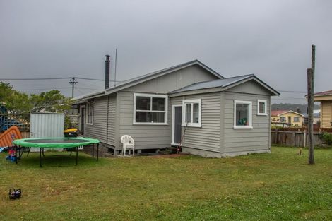 Photo of property in 114 Reid Street, Blaketown, Greymouth, 7805