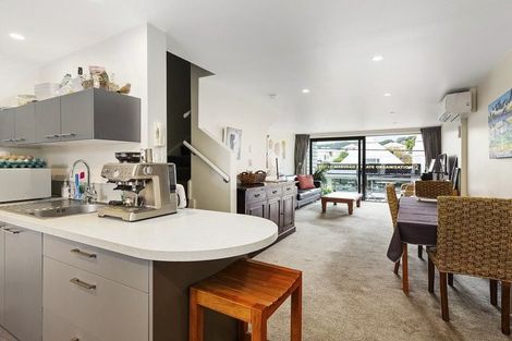 Photo of property in 6/464 Adelaide Road, Berhampore, Wellington, 6023