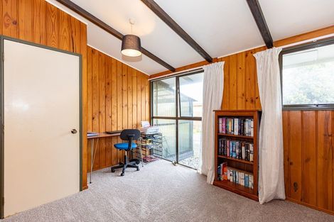 Photo of property in 33 Tongariro Street, Castlecliff, Whanganui, 4501